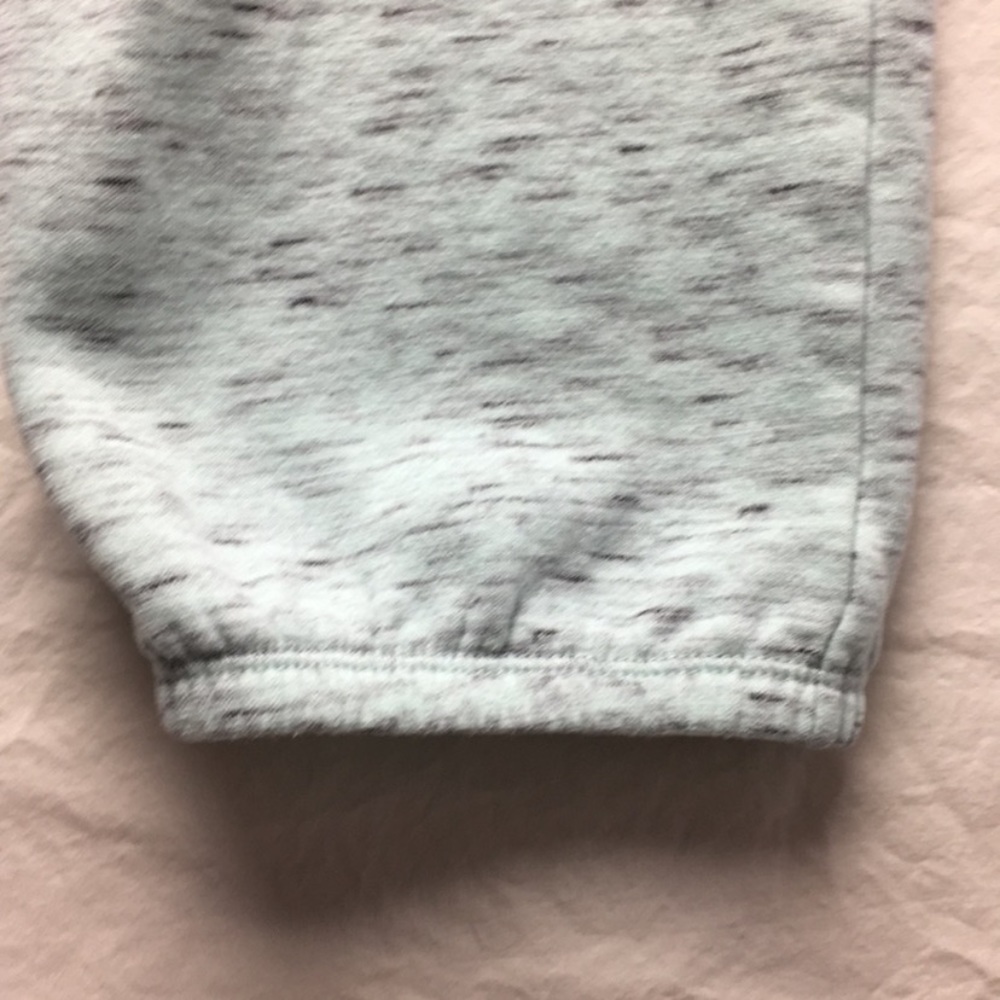Calvin Klein Capri Sweatpants - Picture 7 of 7